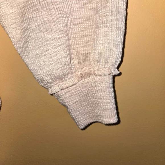 Lauren Conrad Light Pink Ruffle Accent Top, M (PTP=21.5") - Picture 4 of 5